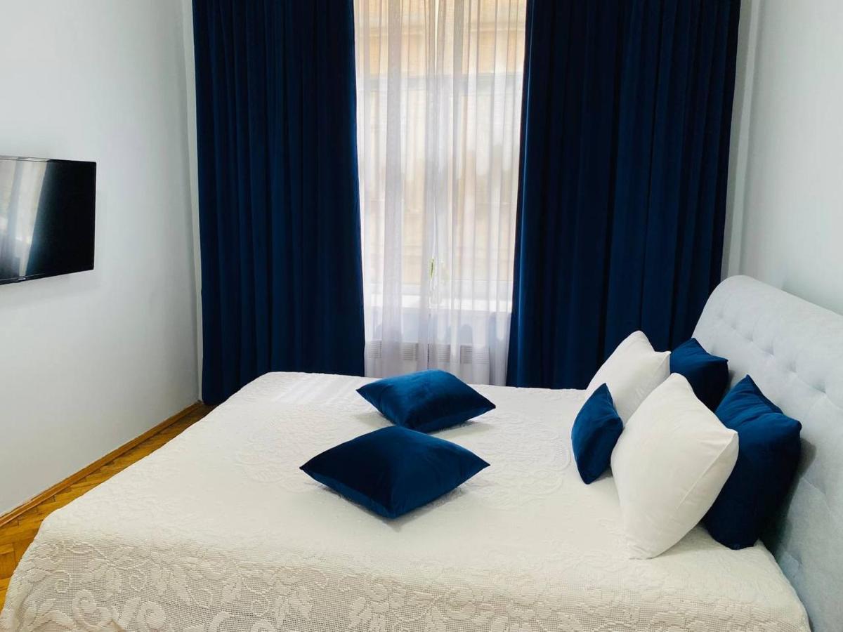 Centr Opera House 2 Rooms Лвив Екстериор снимка