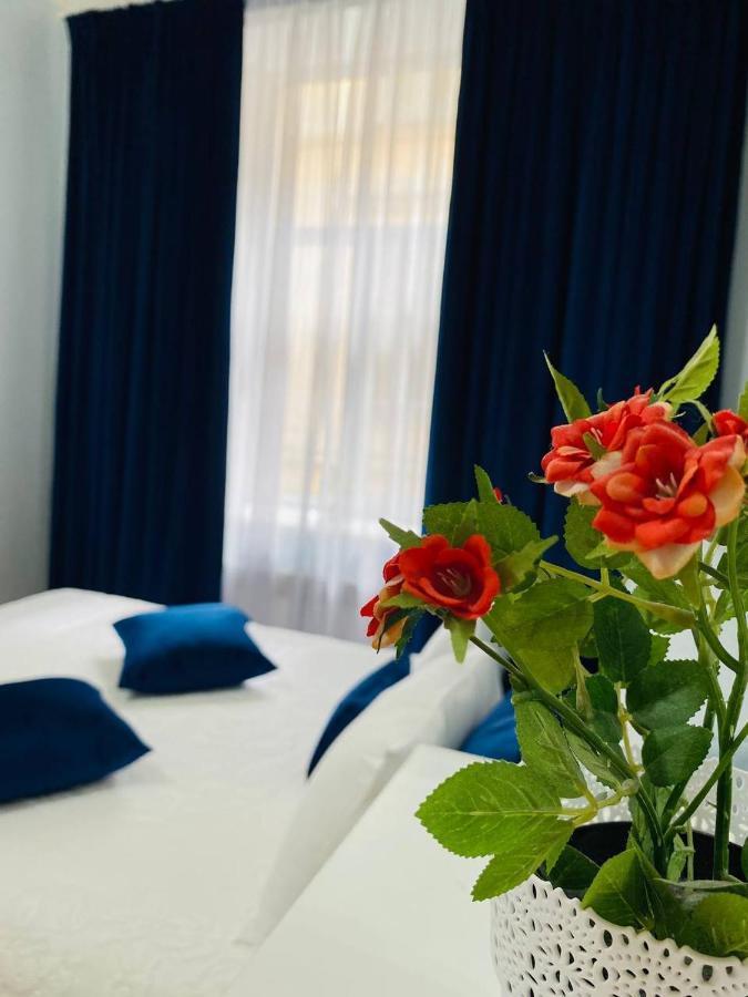 Centr Opera House 2 Rooms Лвив Екстериор снимка