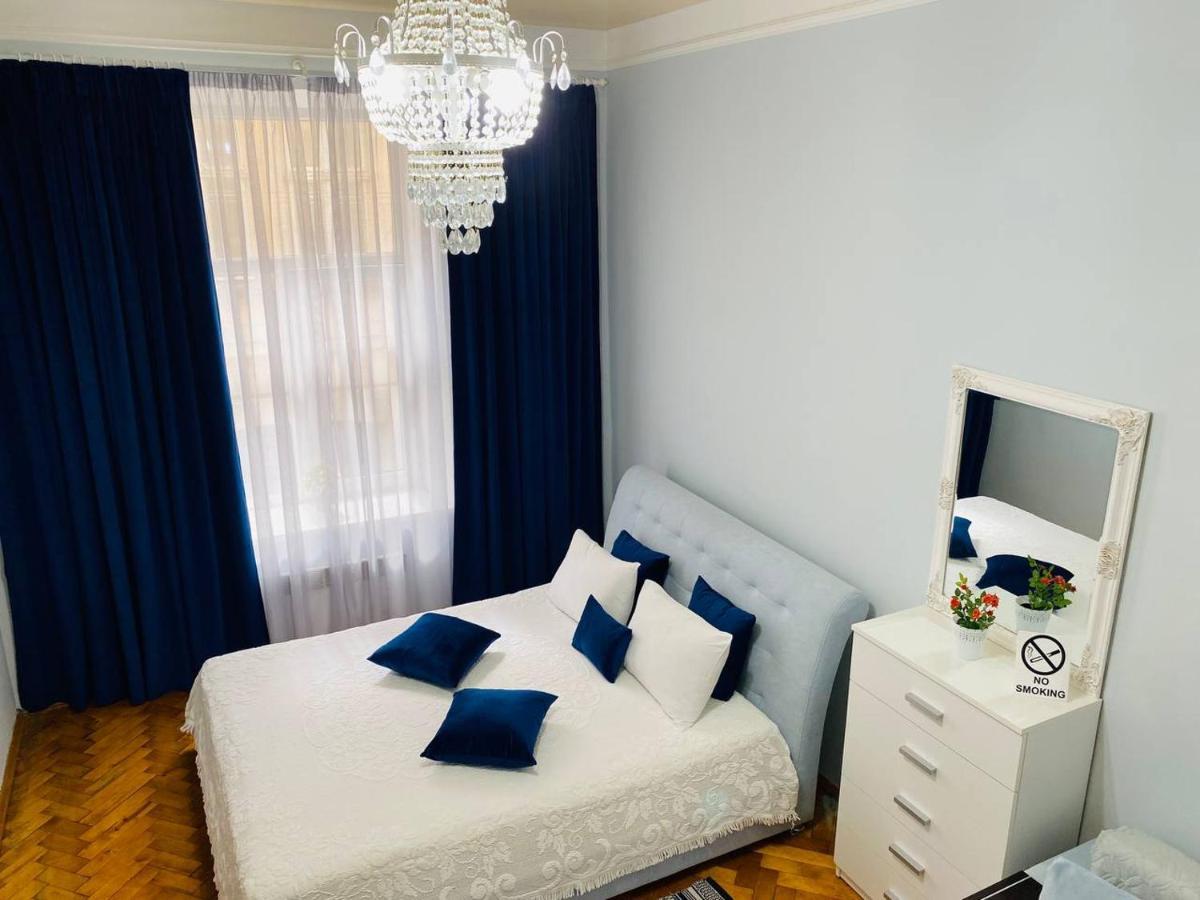 Centr Opera House 2 Rooms Лвив Екстериор снимка
